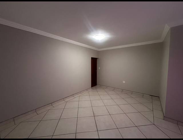 5 BEDROOM HOUSE FOR SALE IN VANDERBIJLPARK SE 8
